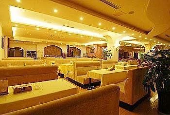 Shengshi Huaxia International Hotel - דוג'יאנגיאן מראה חיצוני תמונה